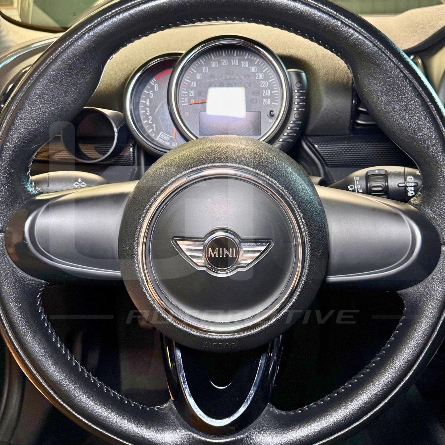 MULTIFUNCTION TOOL WITH INTEGRATED SUPPORT – MINI Rxx (2006 - 2015)